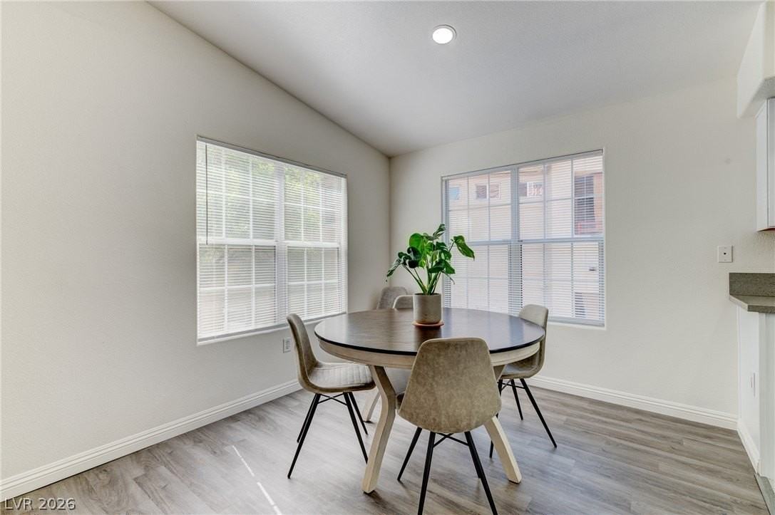 520 Arrowhead Trl #322 - Photo 5 of 14