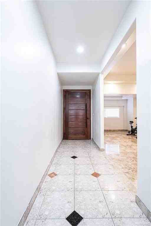 408 E Redbud Ave - Photo 3 of 13