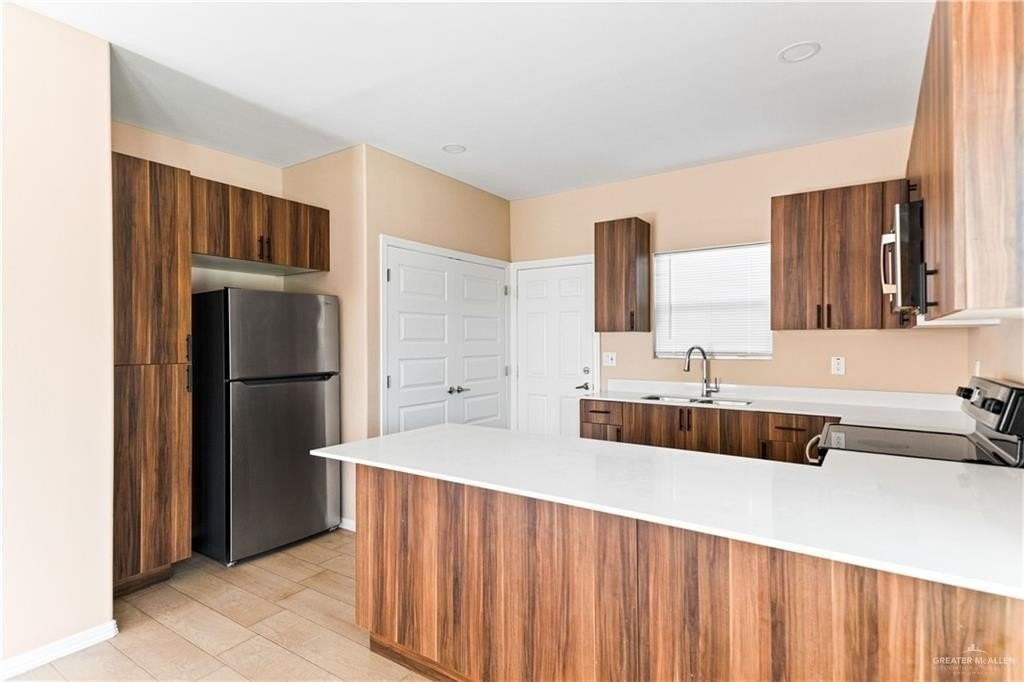2914 W Driftwood St #3 - Photo 5 of 16