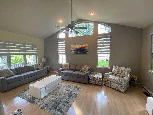 5628 Versailles Ave - Photo 7 of 28
