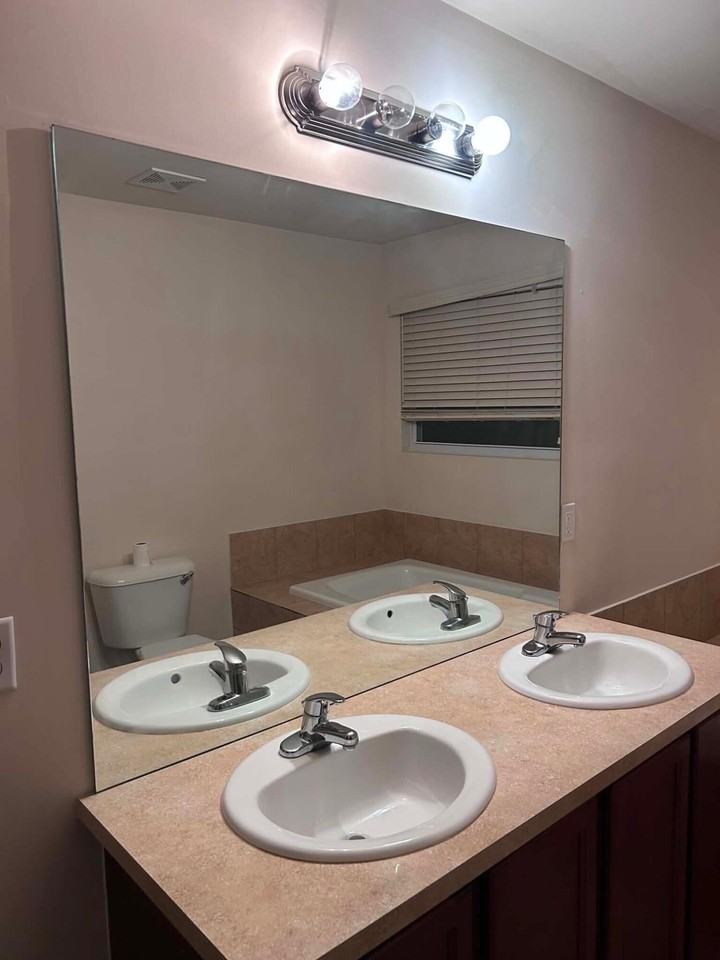 1841 Wexford Cir - Photo 5 of 17