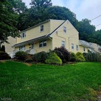 19 Knoble Pl 2nd Fl - Photo 1 of 1