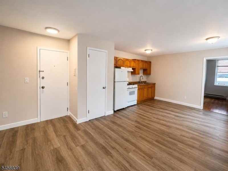 39 Glenridge Ave #2 - Photo 6 of 13