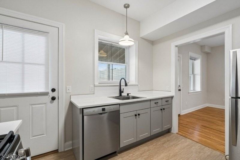21 Union Pl Unit 3 - Photo 2 of 29