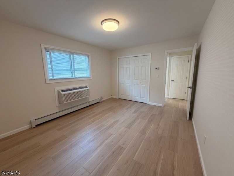 291 Garibaldi Ave #13 - Photo 6 of 11