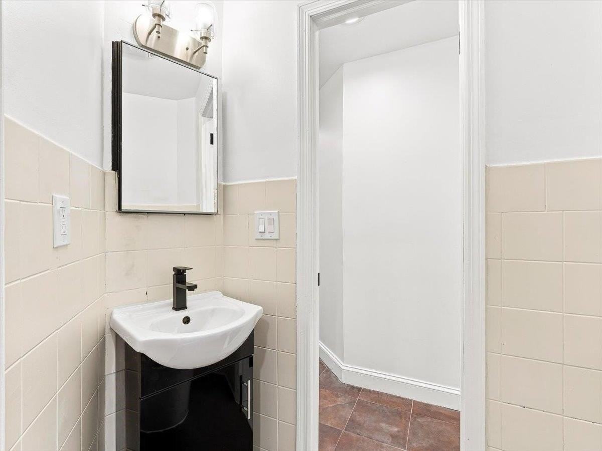 68 Park Ave #5 - Photo 6 of 7