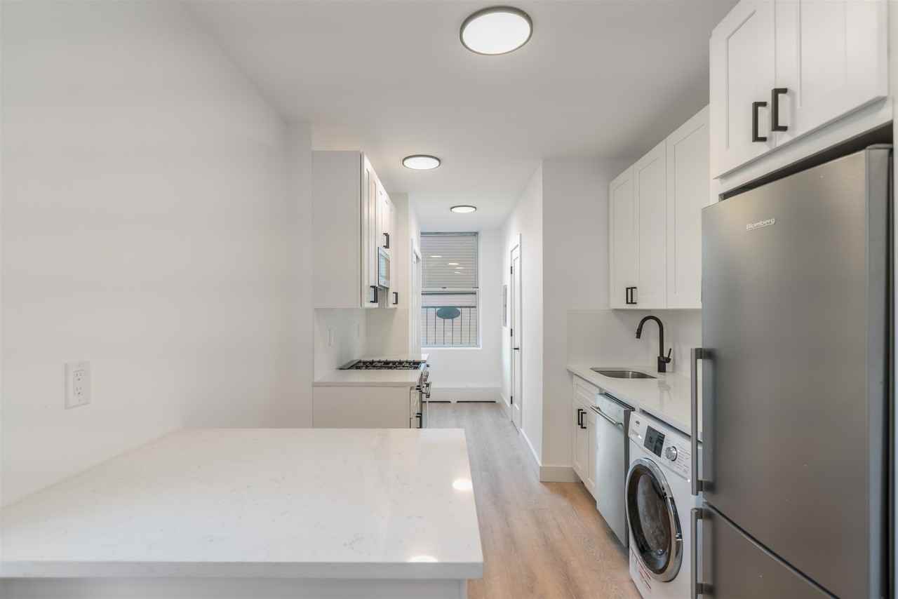 500 Monroe St #4 - Photo 3 of 14