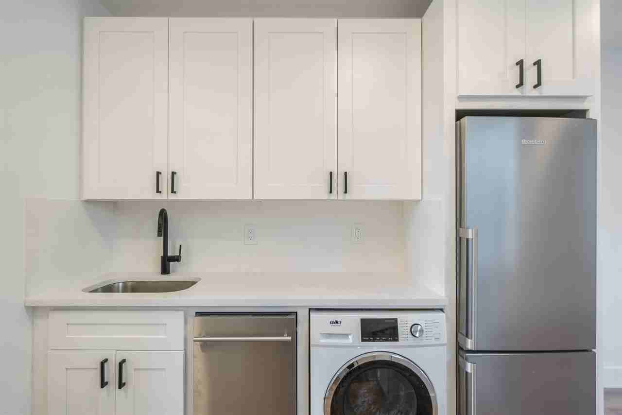 500 Monroe St #4 - Photo 4 of 14