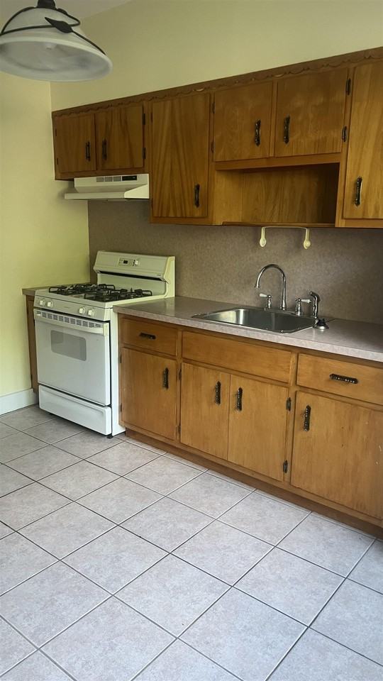 31 W 48th St #1 - Photo 3 of 19