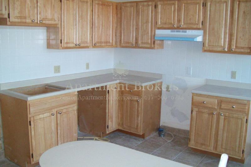 1138 Commonwealth Ave #4 - Photo 5 of 13