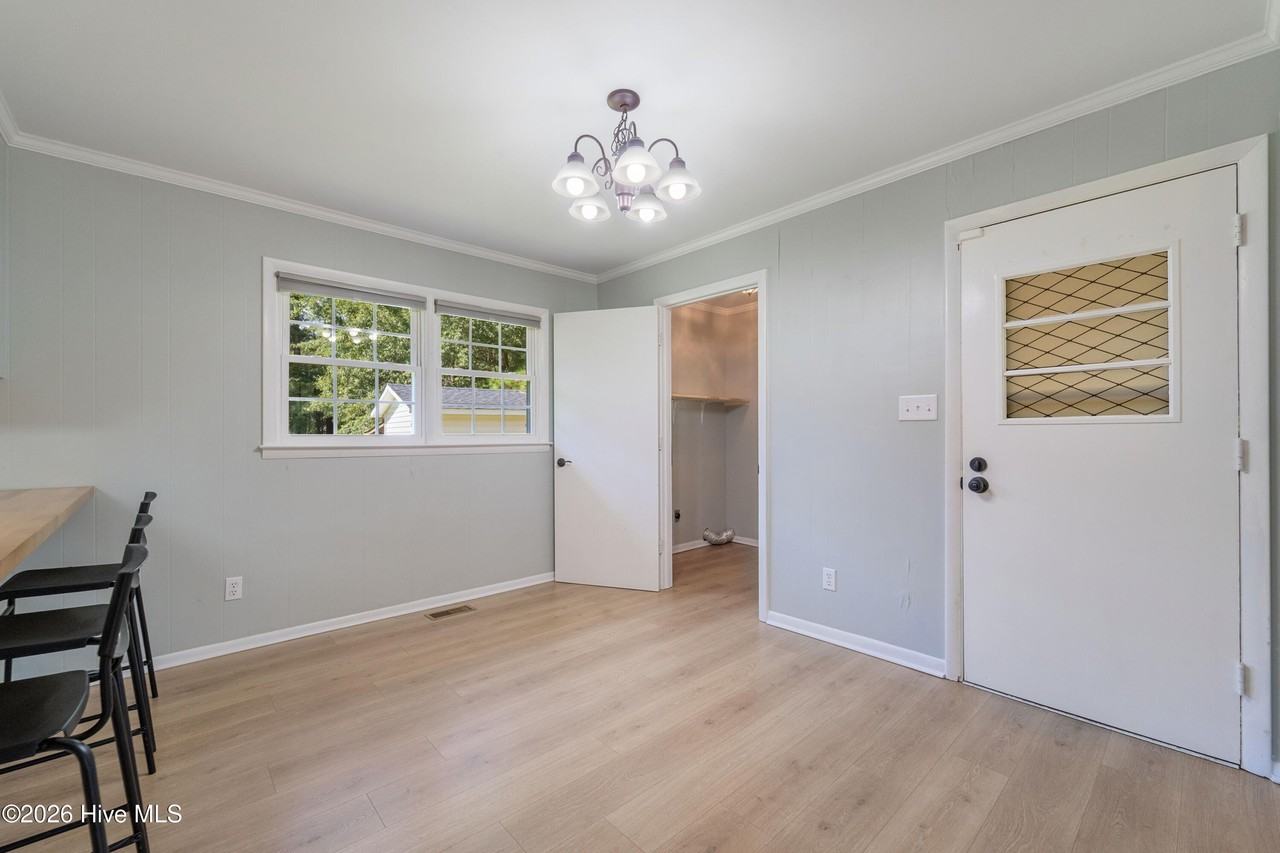 171 Trott Rd - Photo 5 of 20