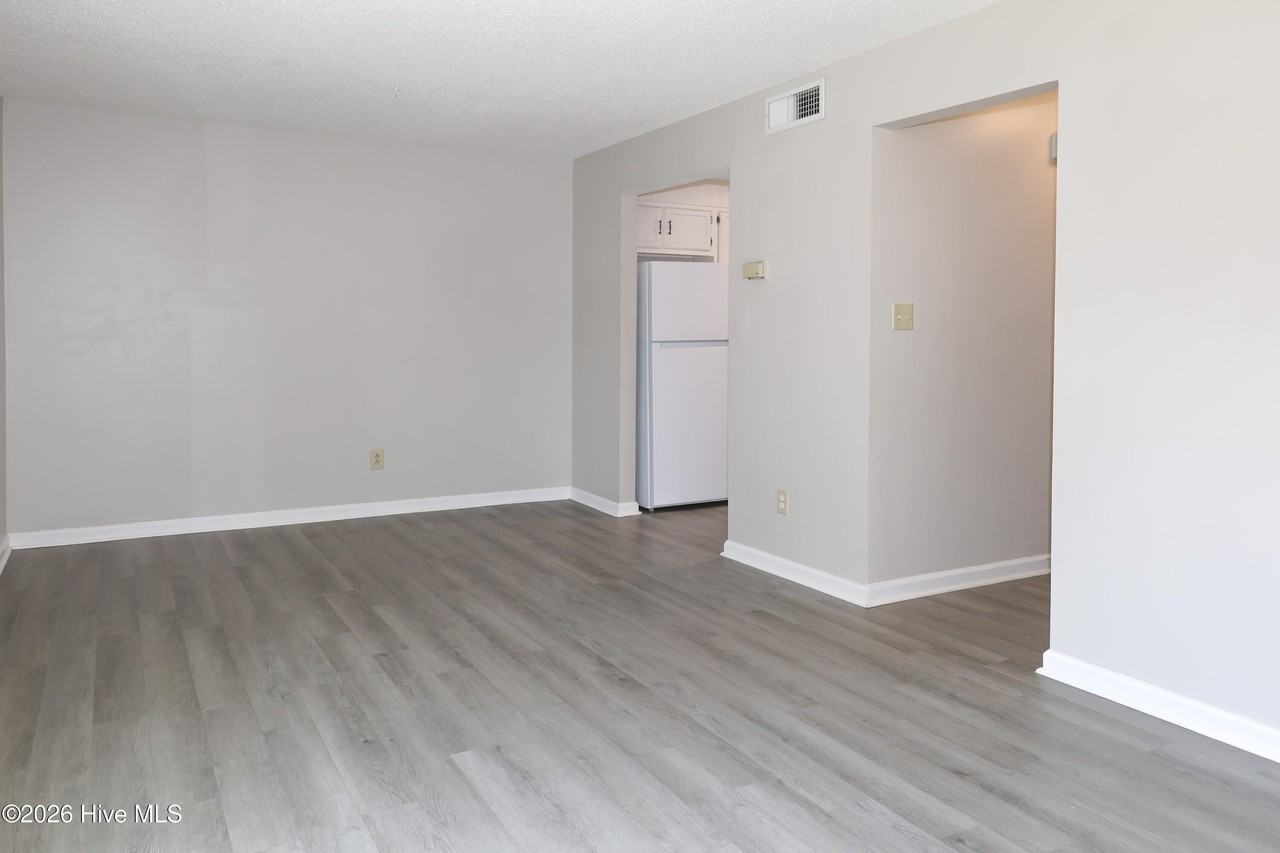 108 King George Ct - Photo 5 of 16