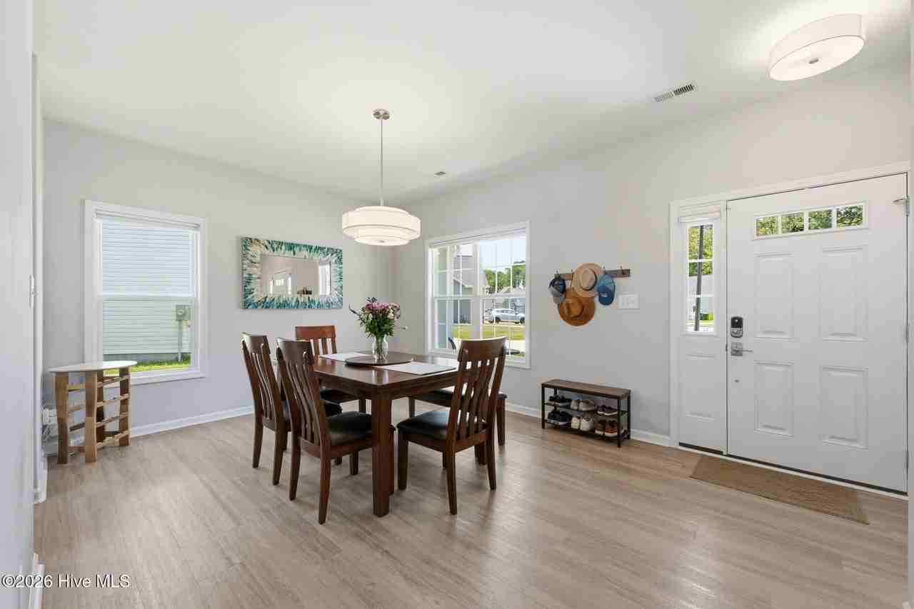 126 Station Yard Rd - Photo 5 of 44