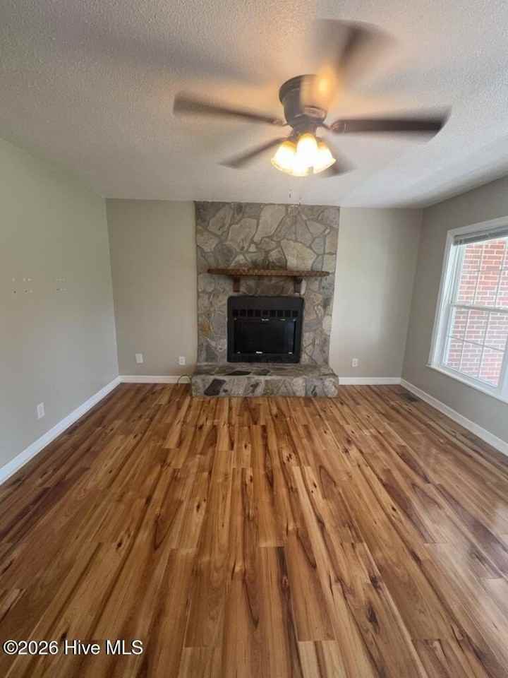 2530 Country Club Rd - Photo 2 of 15