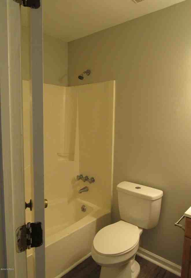 325 W Frances St - Photo 7 of 10