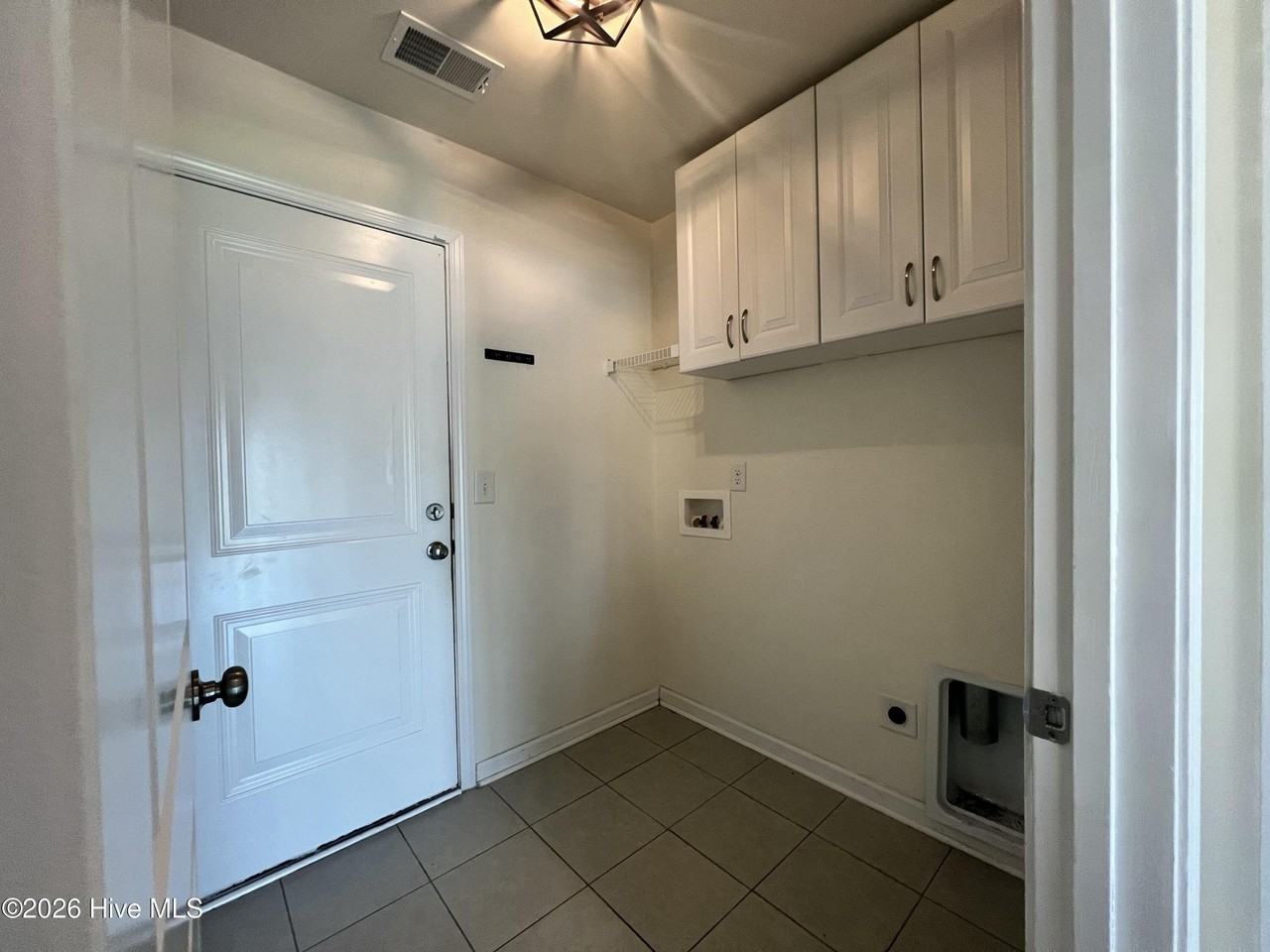 929 Brewster Ct Sw - Photo 7 of 27