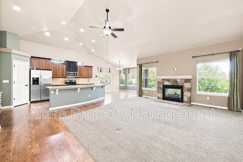 7183 Cottonwood Tree Dr - Photo 2 of 23