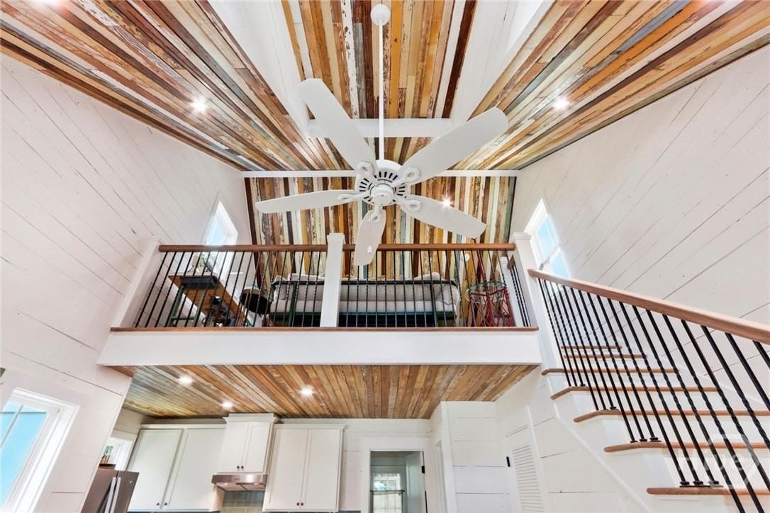 2415 Texas Ave - Photo 5 of 41