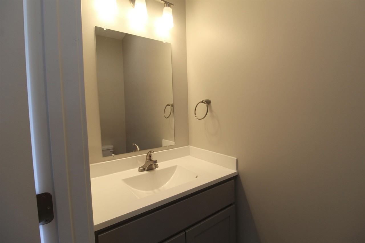 Willowstone Ct - Photo 4 of 18