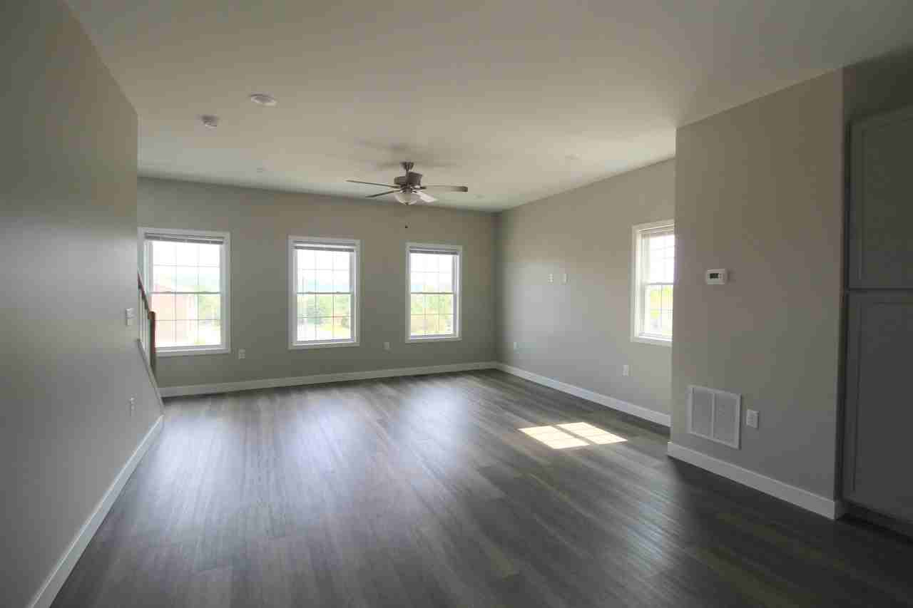 Willowstone Ct - Photo 5 of 18