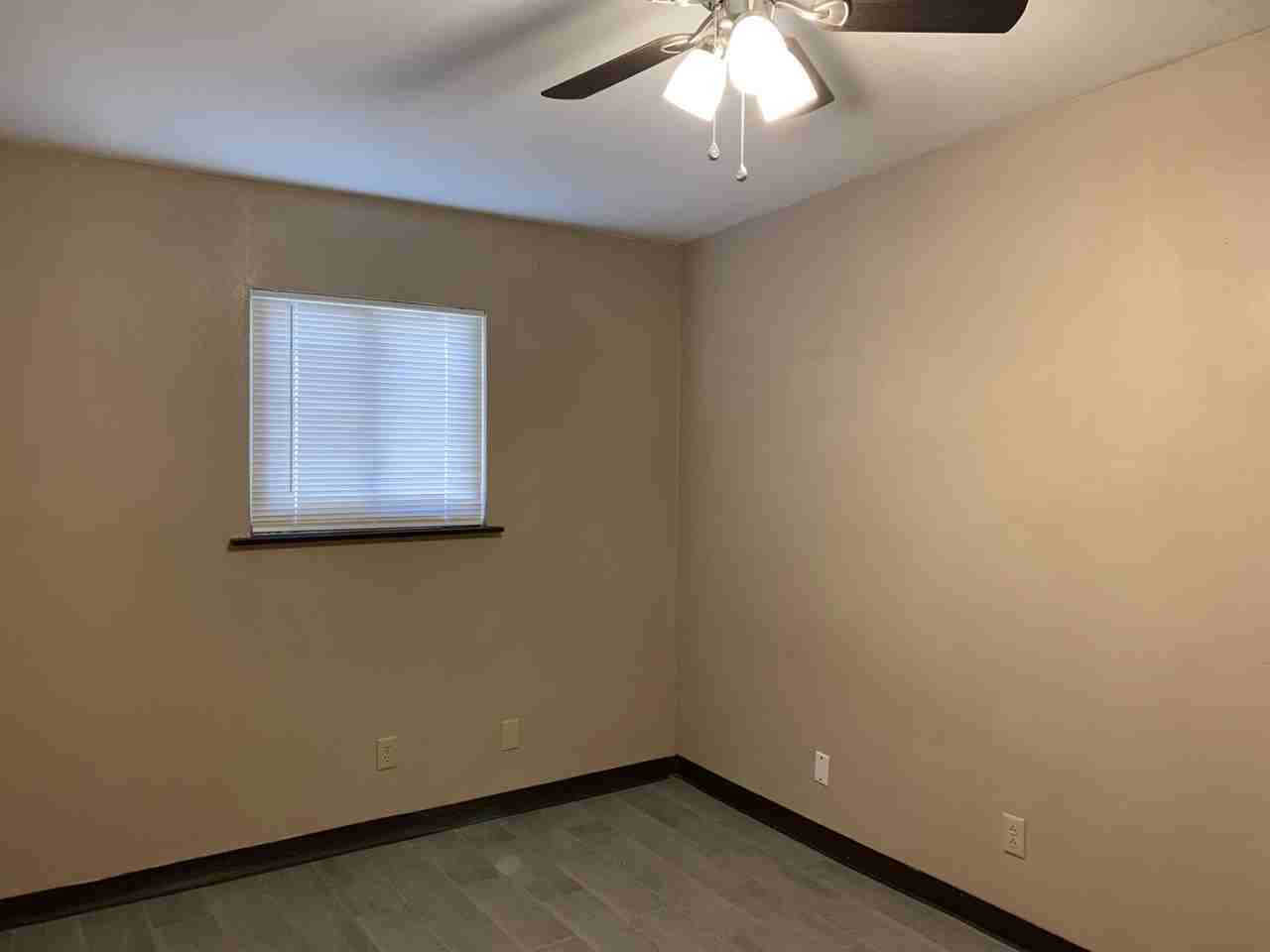 226 Cherry St #15 - Photo 3 of 7