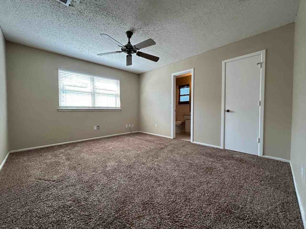 5504 Amherst St - Photo 5 of 10