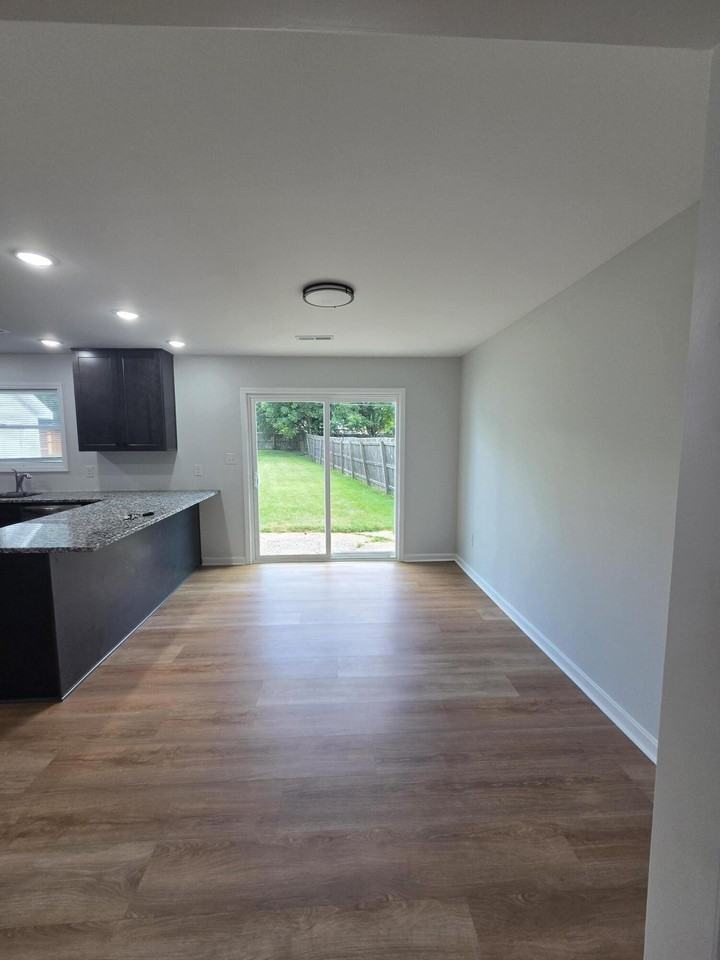 1352 Canonero Dr - Photo 3 of 15