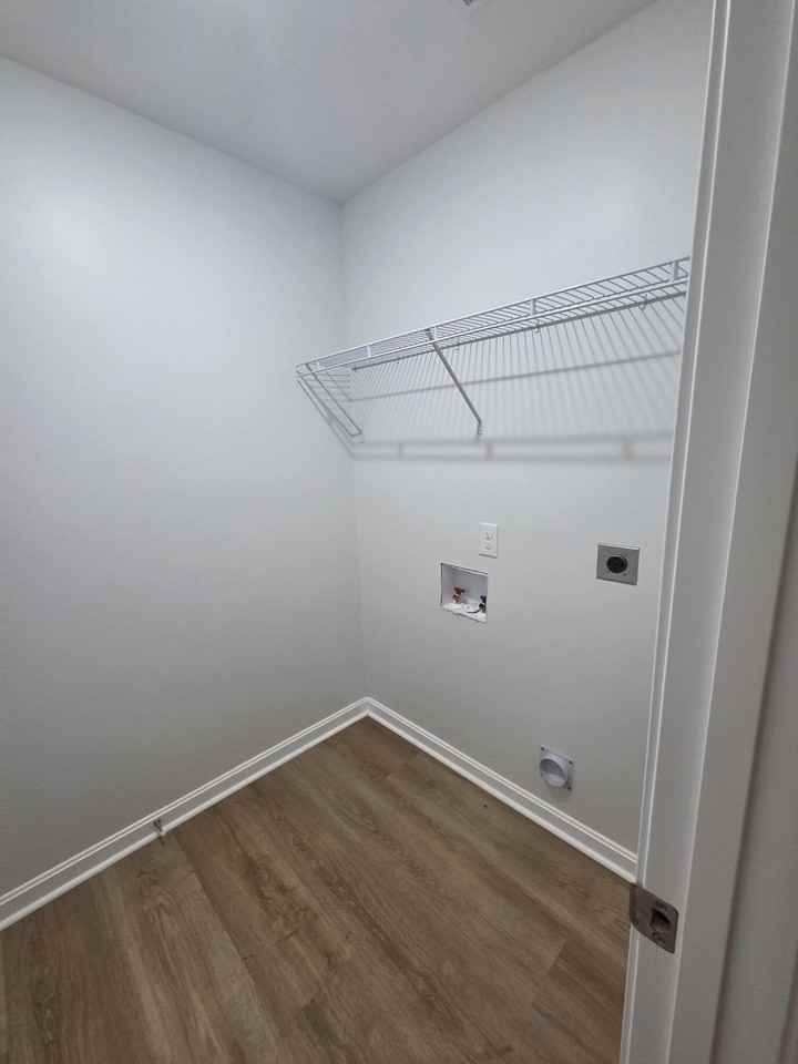 1352 Canonero Dr - Photo 5 of 15