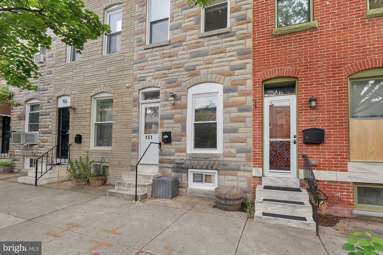 151 N Potomac St - Photo 2 of 17