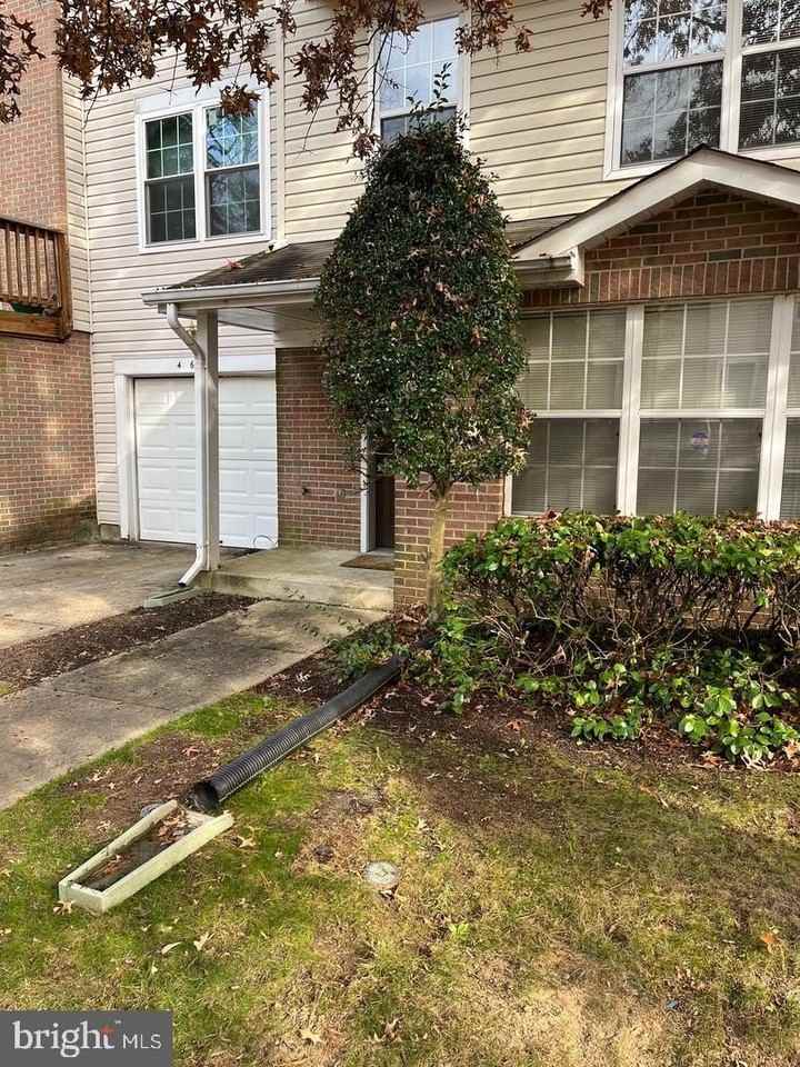 4643 Deepwood Ct - Photo 3 of 19