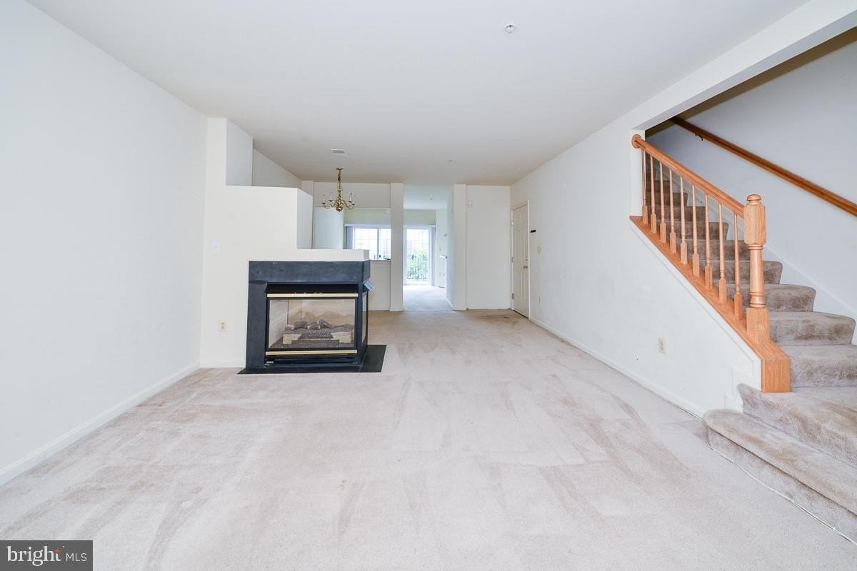 1537 Northern Neck Dr - Photo 2 of 20