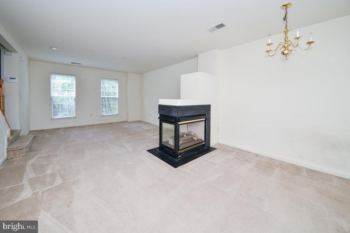 1537 Northern Neck Dr - Photo 4 of 20