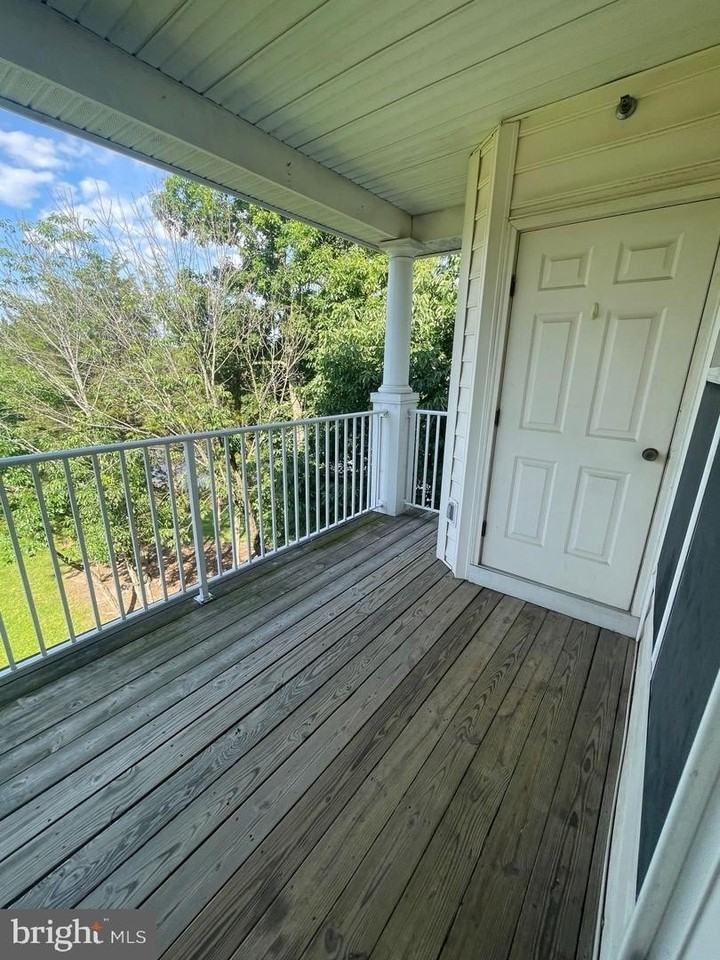 25240 Lake Shore Sq - Photo 2 of 14