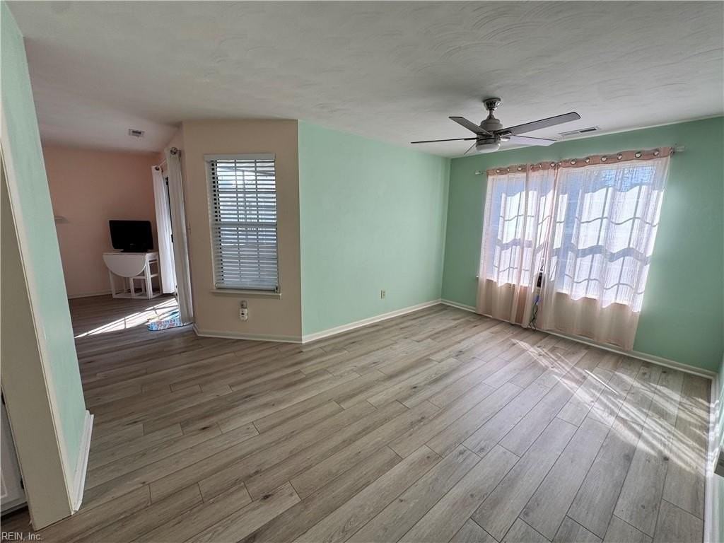 5140 Cypress Point Cir - Photo 3 of 11