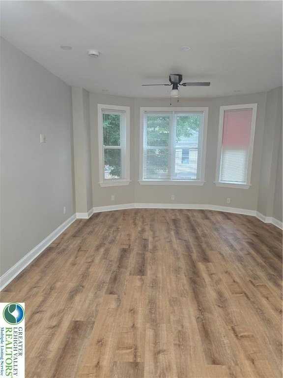 139 S Main St #2 - Photo 4 of 14