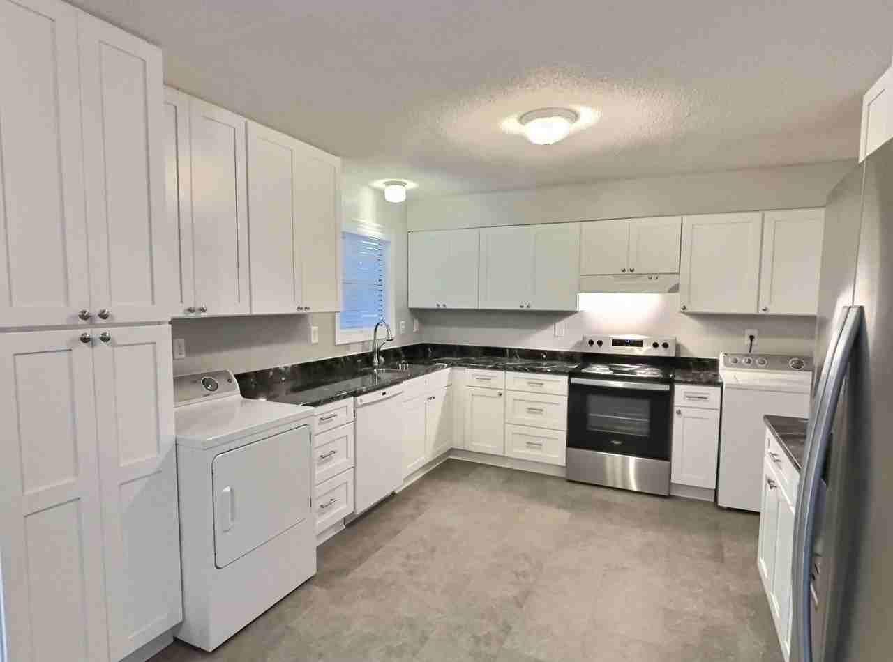 955 Poplar Leaf Rd - Photo 4 of 20