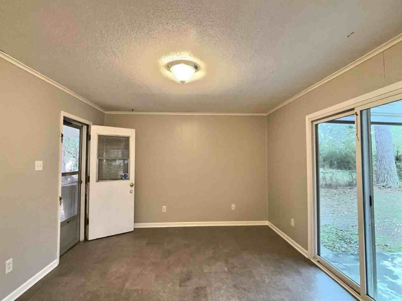 955 Poplar Leaf Rd - Photo 7 of 20