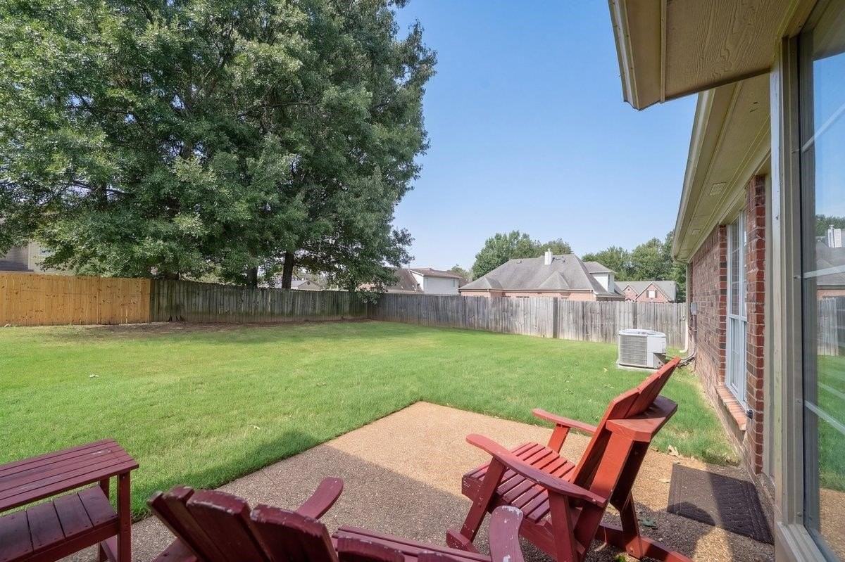 11181 Ivy Dr - Photo 4 of 20