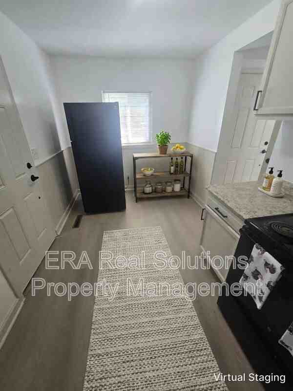 329 S Weyant Ave - Photo 3 of 28