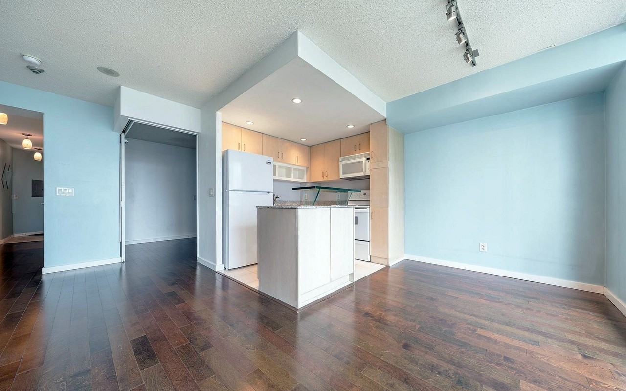 8 York Street #904 - Photo 4 of 17