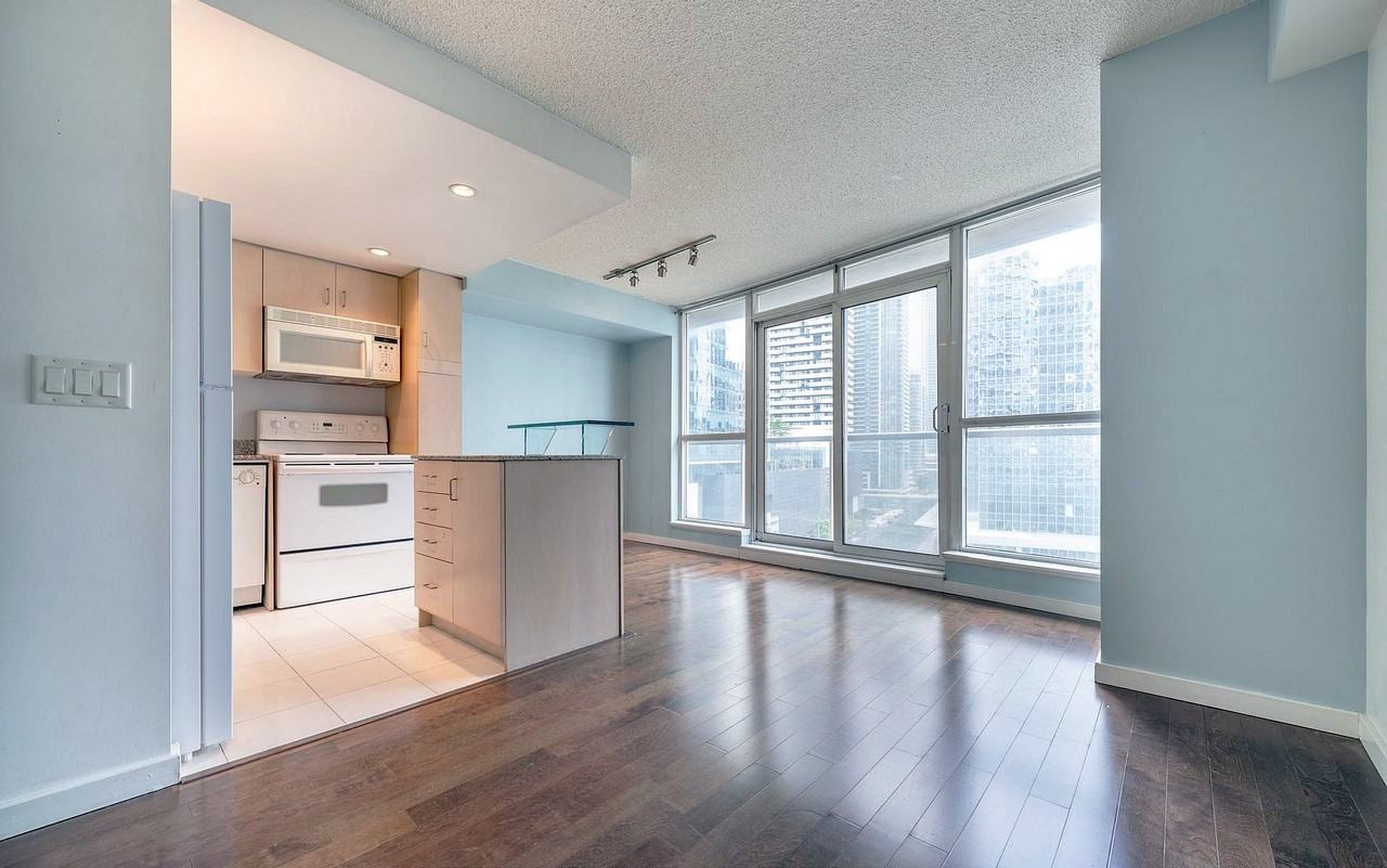 8 York Street #904 - Photo 2 of 17