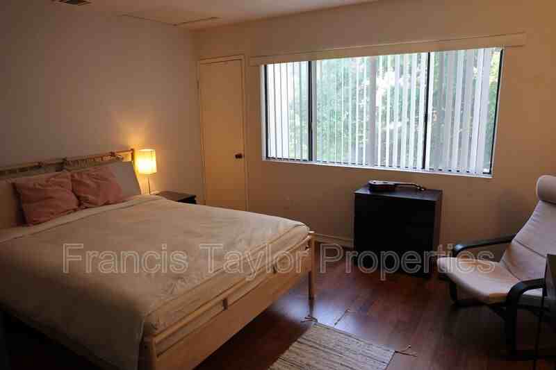325 N Melrose Dr #D - Photo 5 of 11