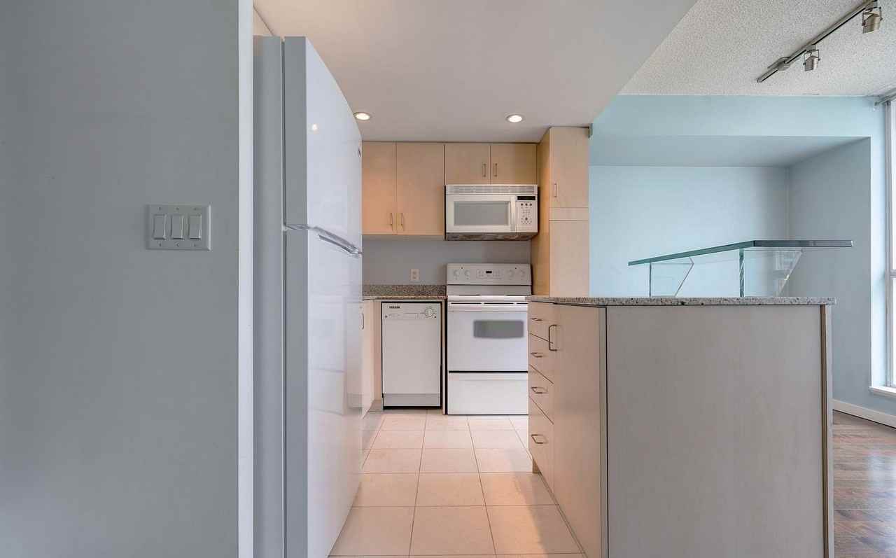 8 York Street #904 - Photo 6 of 17