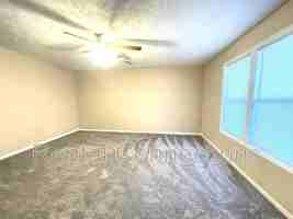 featured image of 715 Joseph Ln