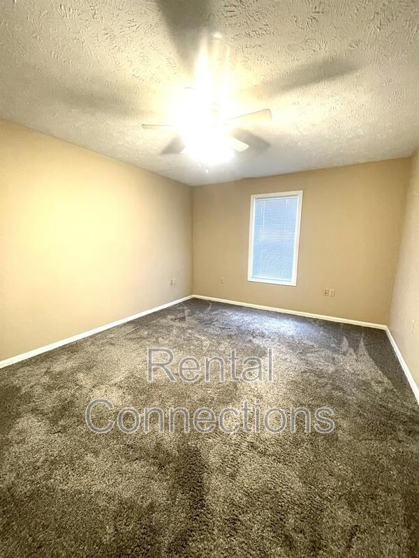 715 Joseph Ln - Photo 4 of 9