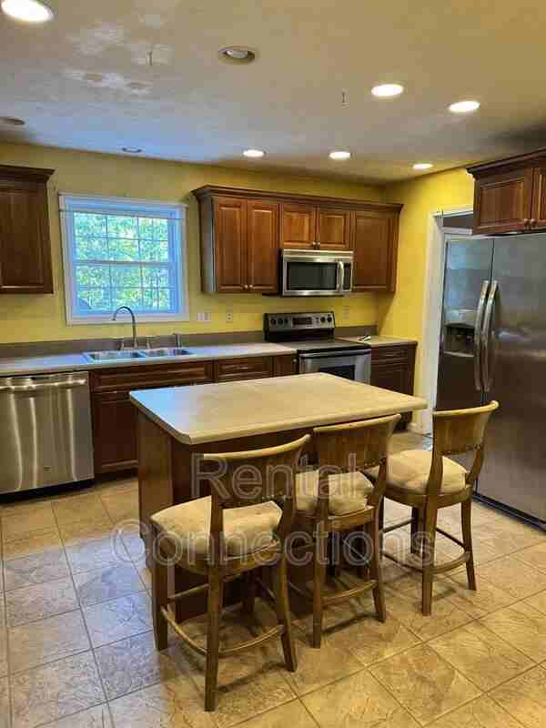 18649 Boundary Rd - Photo 4 of 17