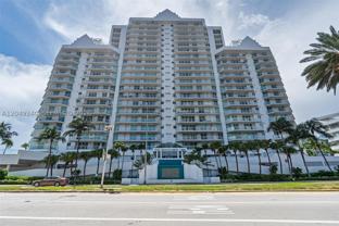 5900 Collins Ave #1406 - Photo 1 of 1
