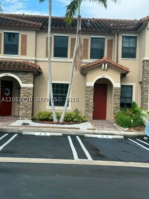 642 Se 32nd Ave #642 - Photo 2 of 37