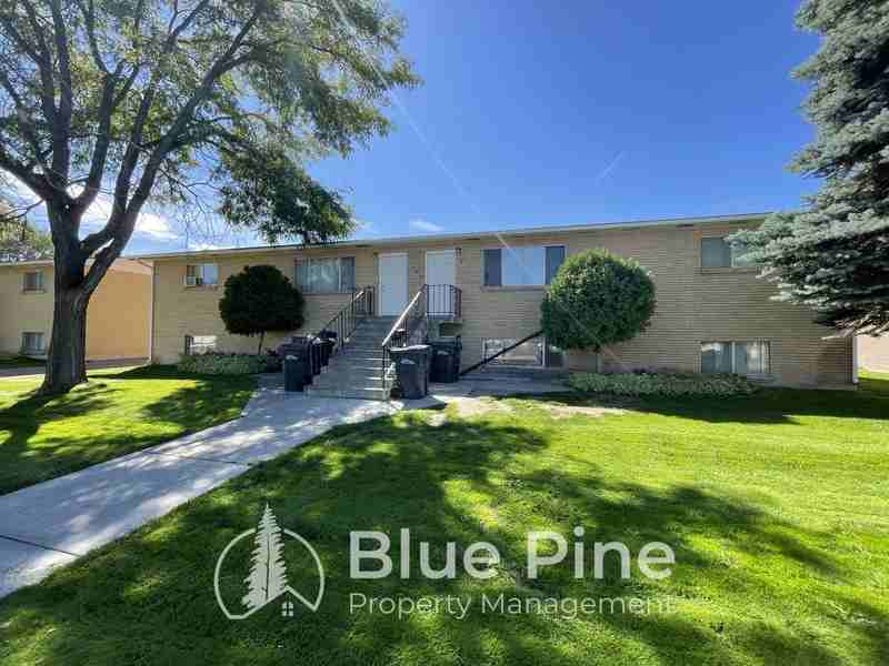 1489 Mountain View Ln #3