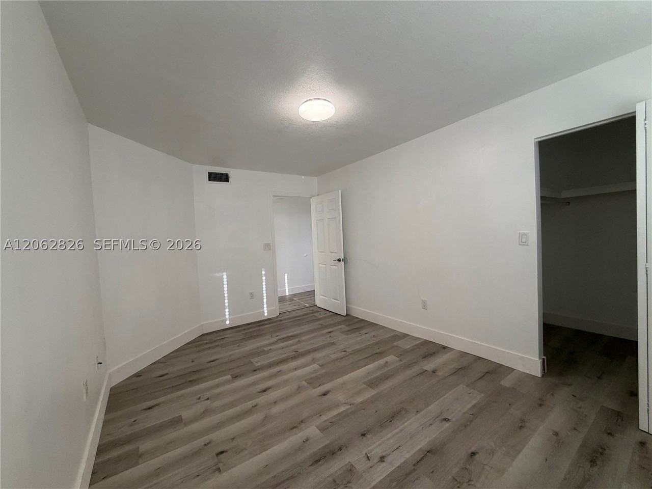 20681 Ne 4th Pl #101 - Photo 5 of 17